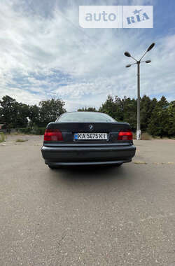 Седан BMW 5 Series 1997 в Чернігові