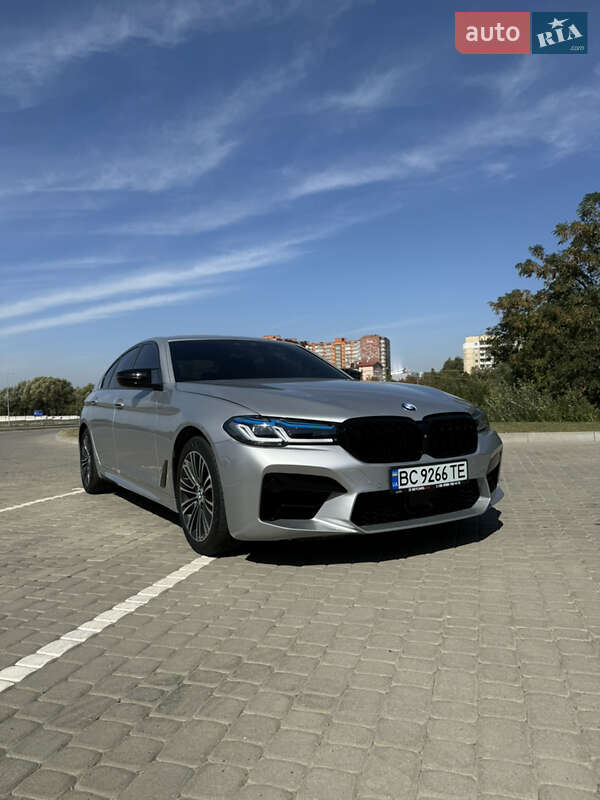 Седан BMW 5 Series 2017 в Львові