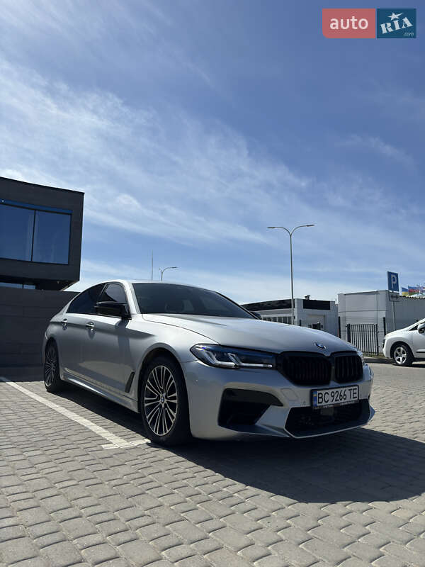 Седан BMW 5 Series 2017 в Львові
