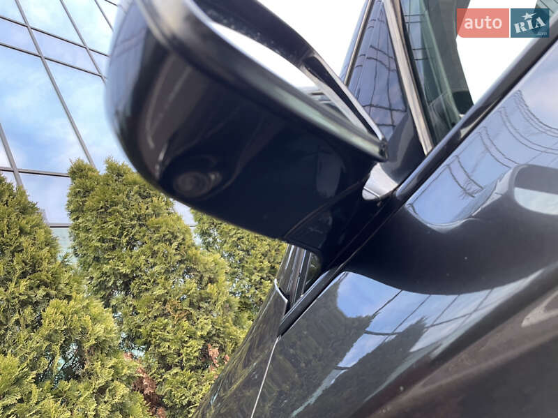 Седан BMW 5 Series 2012 в Киеве фото 12 Седан BMW 5 Series 2012 в Киеве