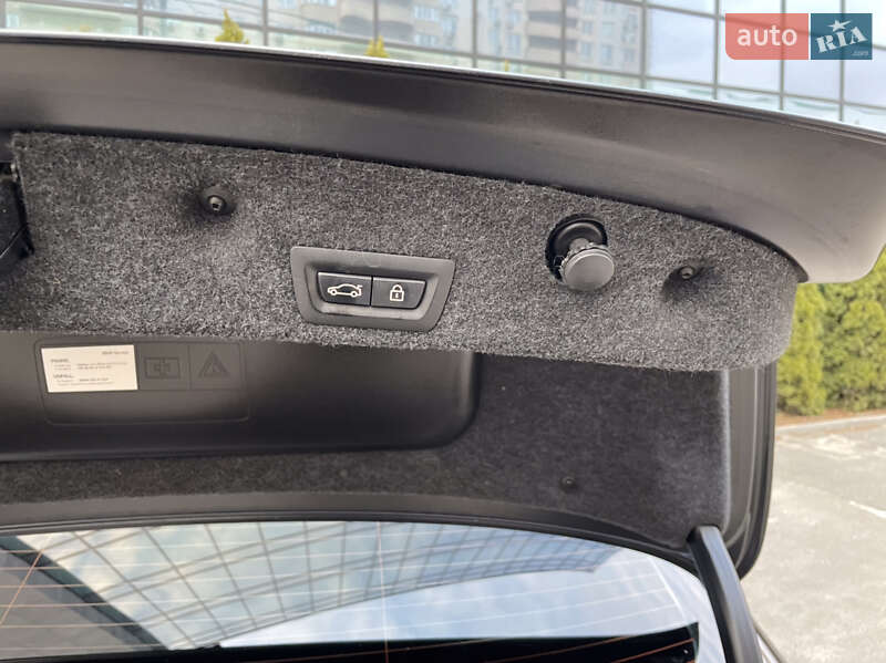 Седан BMW 5 Series 2012 в Киеве фото 23 Седан BMW 5 Series 2012 в Киеве