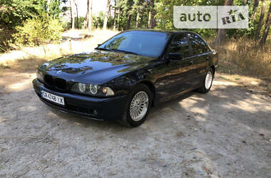 Седан BMW 5 Series 1999 в Смілі