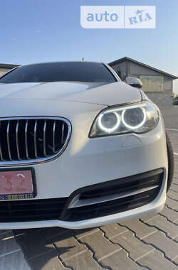 Седан BMW 5 Series 2014 в Виноградові