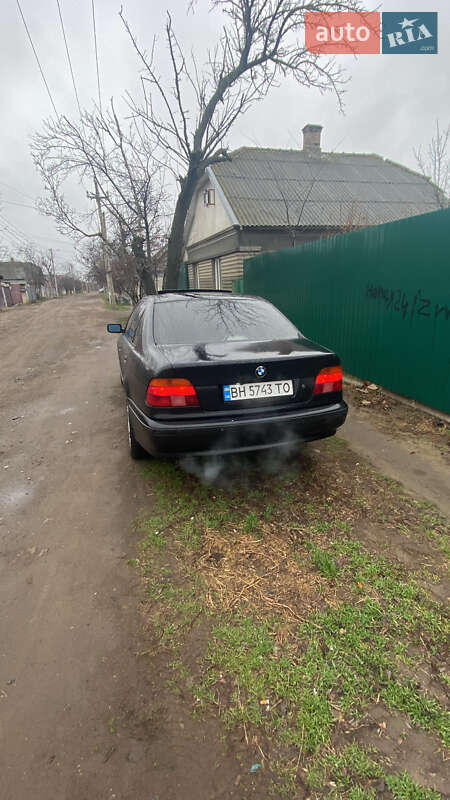 Седан BMW 5 Series 1998 в Петриківці