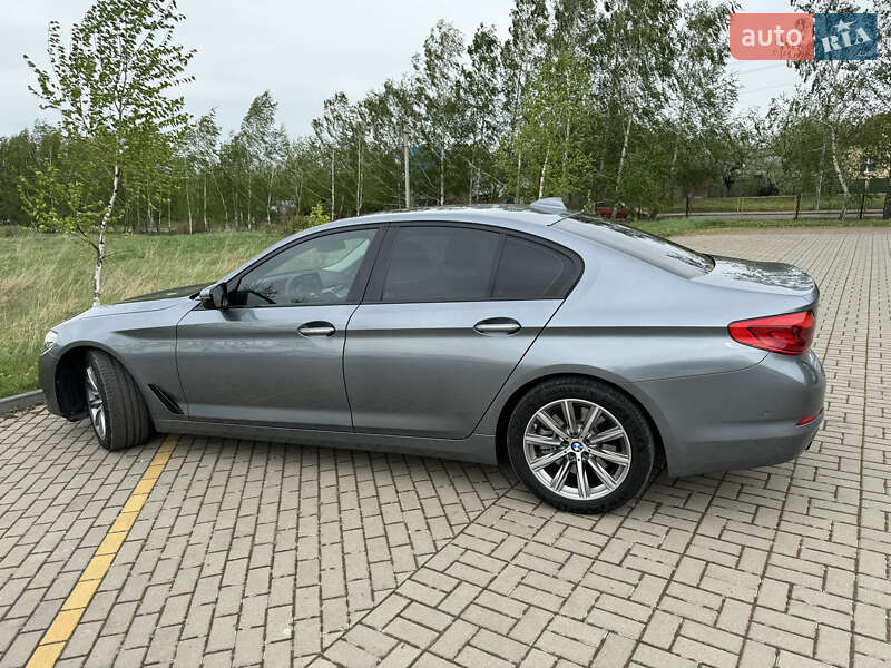 Седан BMW 5 Series 2017 в Дрогобичі