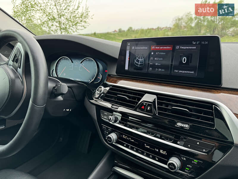 Седан BMW 5 Series 2017 в Дрогобичі