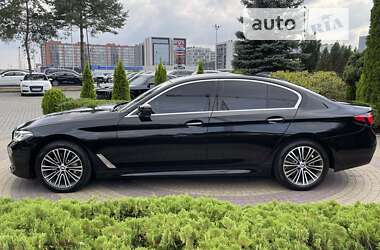 Седан BMW 5 Series 2018 в Львове