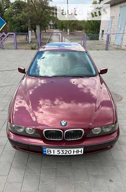 Седан BMW 5 Series 2000 в Горишних Плавнях