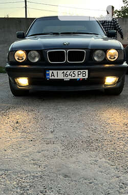 Седан BMW 5 Series 1995 в Киеве