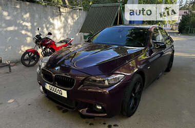 Седан BMW 5 Series 2012 в Глобиному