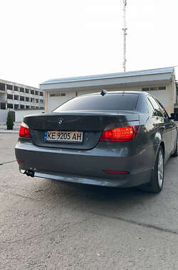 Седан BMW 5 Series 2006 в Марганці