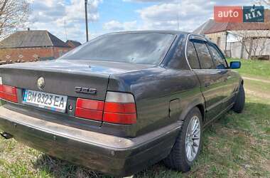 Седан BMW 5 Series 1993 в Сумах
