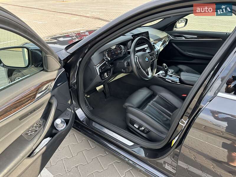 Седан BMW 5 Series 2017 в Киеве