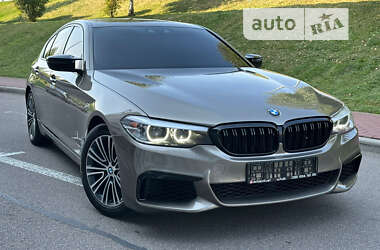 Седан BMW 5 Series 2017 в Киеве