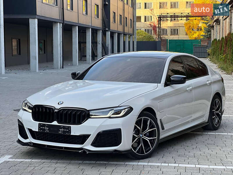 Седан BMW 5 Series 2020 в Львове