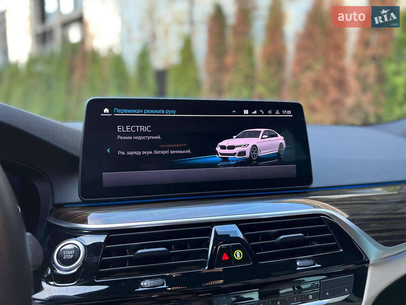 Седан BMW 5 Series 2020 в Львове