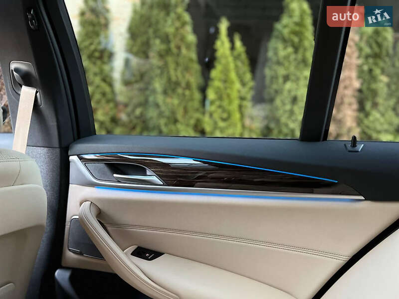 Седан BMW 5 Series 2020 в Львове