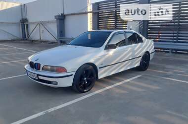 Седан BMW 5 Series 1998 в Киеве