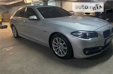 Седан BMW 5 Series 2016 в Харкові