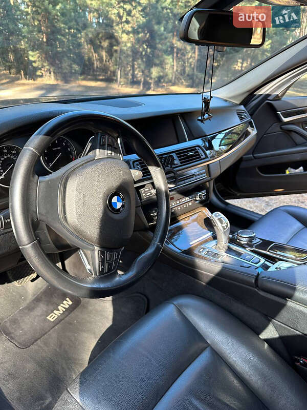 Седан BMW 5 Series 2015 в Сумах
