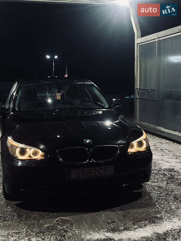 Седан BMW 5 Series 2004 в Сумах