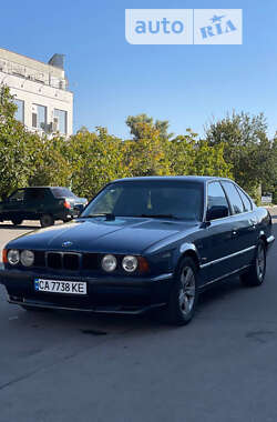 Седан BMW 5 Series 1989 в Черкасах