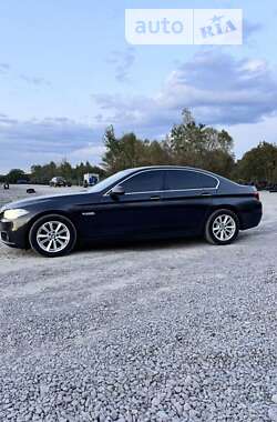 Седан BMW 5 Series 2015 в Львові