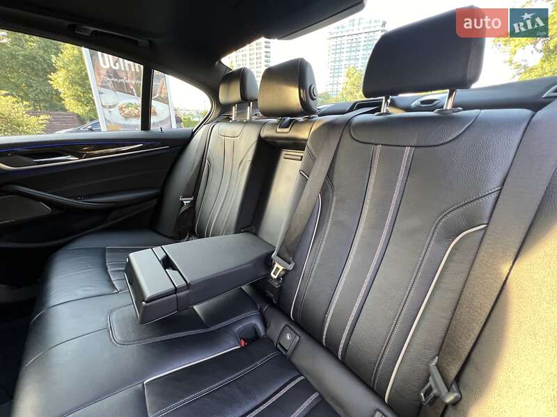 Седан BMW 5 Series 2018 в Днепре