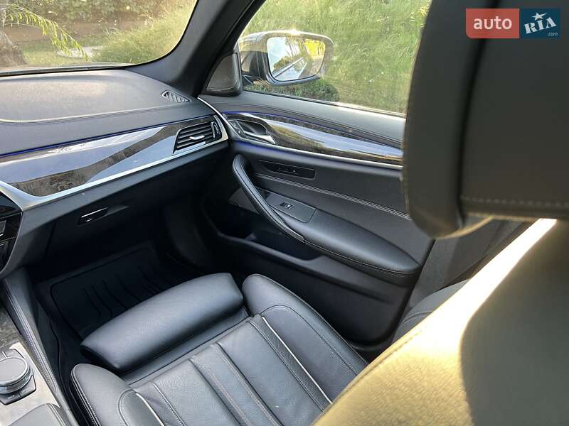 Седан BMW 5 Series 2018 в Днепре