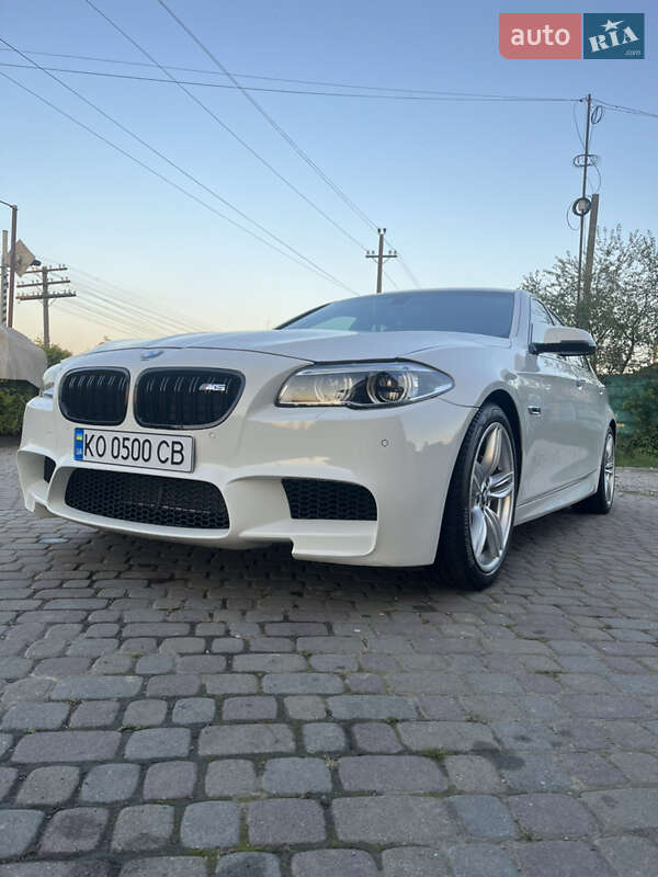 Седан BMW 5 Series 2014 в Тересве