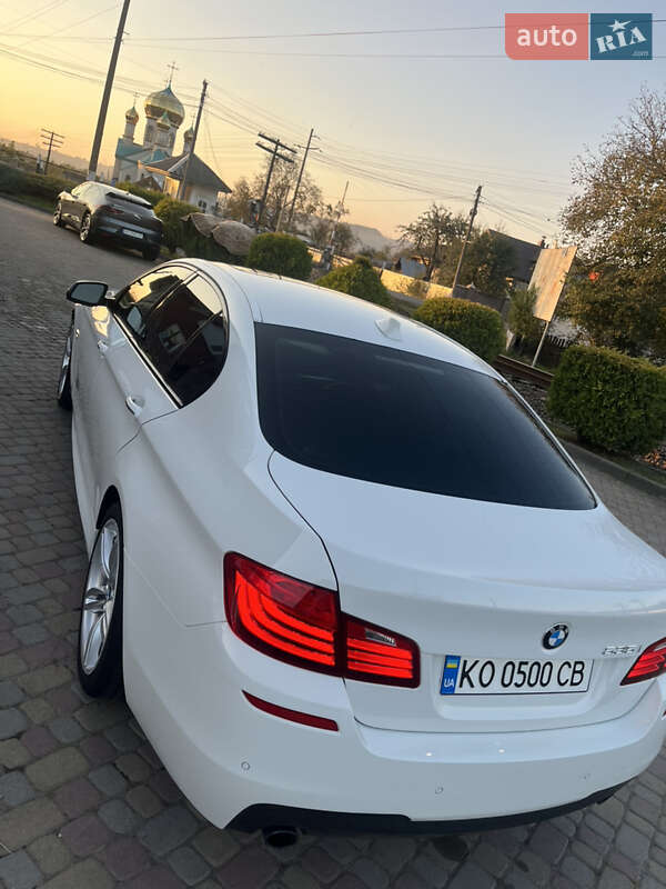 Седан BMW 5 Series 2014 в Тересве