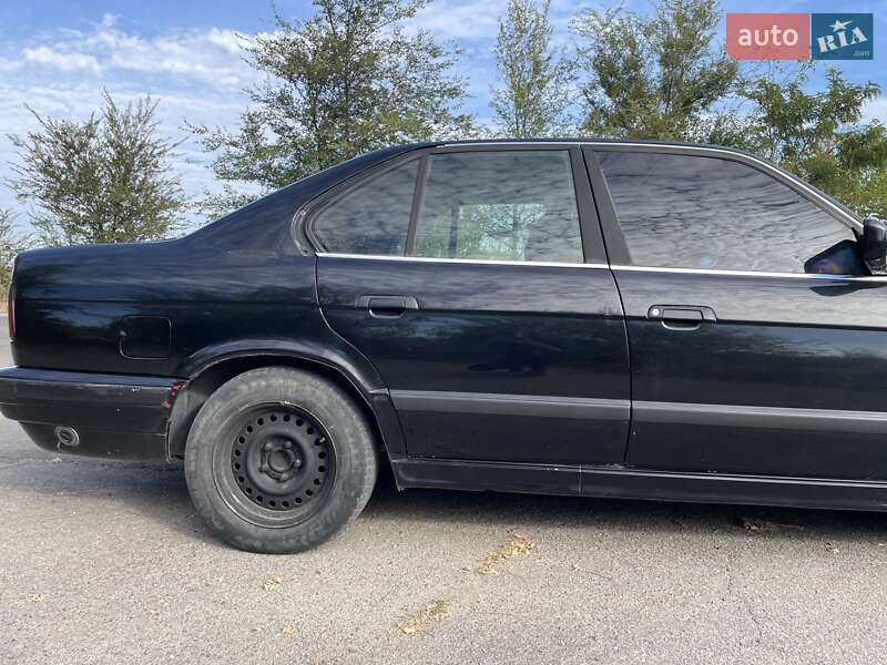 Седан BMW 5 Series 1992 в Запорожье фото 3 Седан BMW 5 Series 1992 в Запорожье