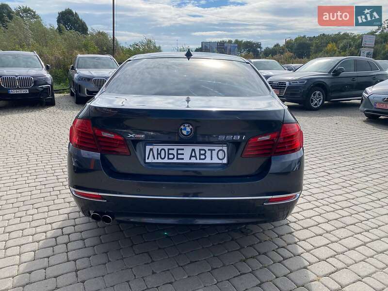 Седан BMW 5 Series 2014 в Львові