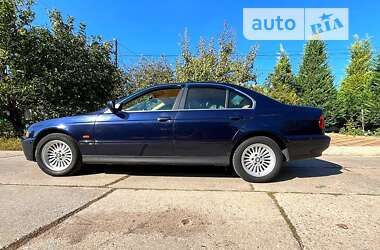 Седан BMW 5 Series 2000 в Одессе