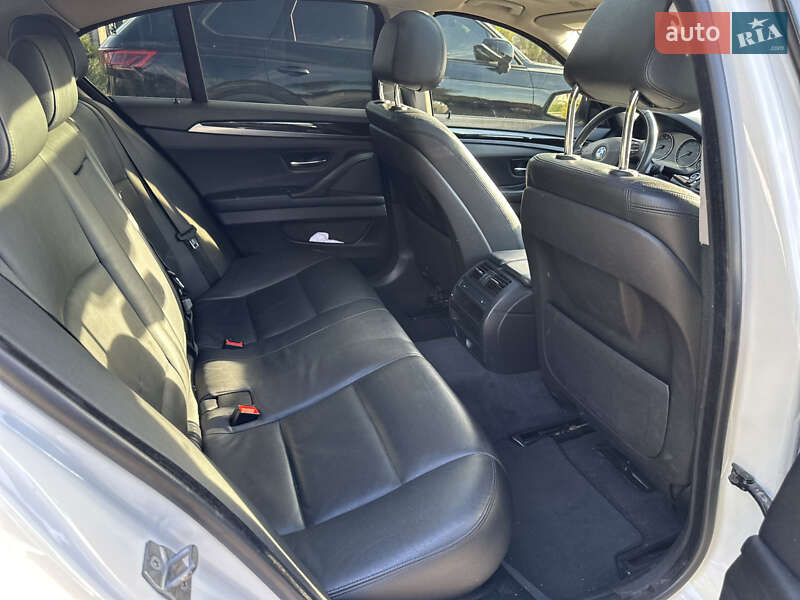 Седан BMW 5 Series 2013 в Києві фото 14 Седан BMW 5 Series 2013 в Києві