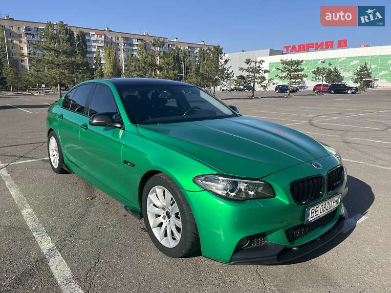 Седан BMW 5 Series 2015 в Николаеве