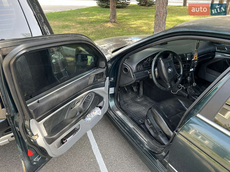Седан BMW 5 Series 1996 в Броварах