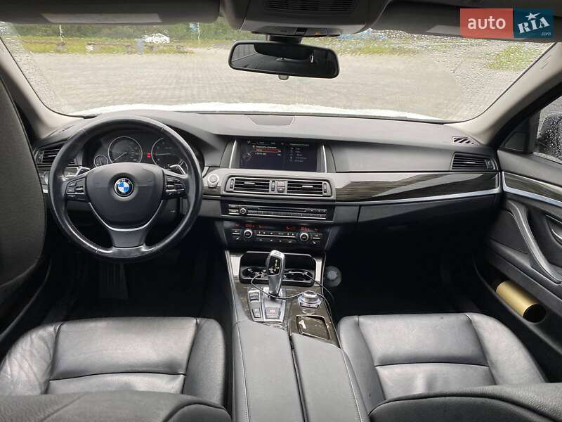 Седан BMW 5 Series 2013 в Львове