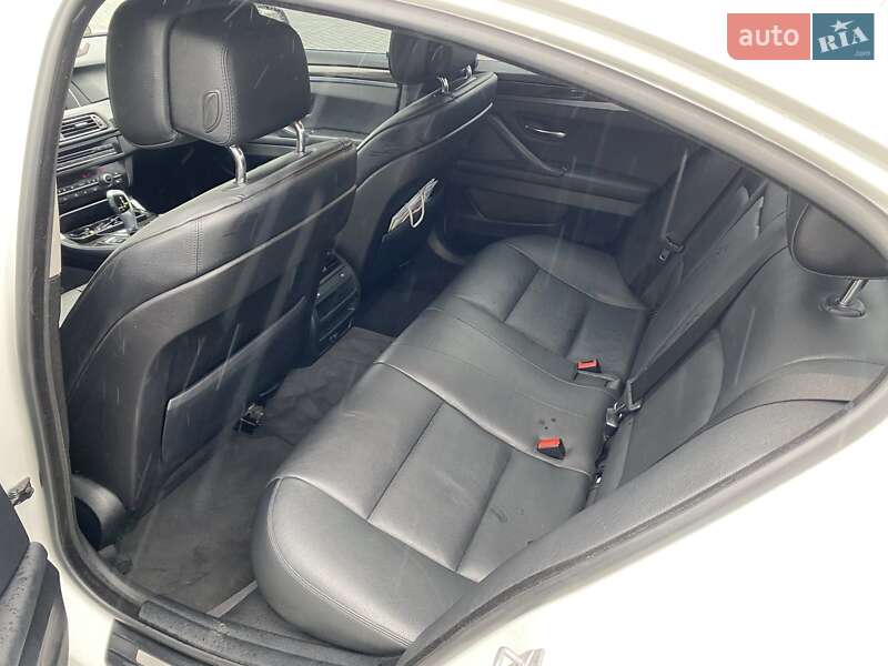 Седан BMW 5 Series 2013 в Львове