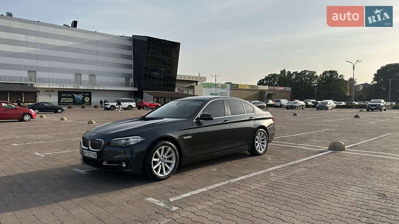 Седан BMW 5 Series 2015 в Житомире