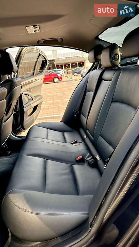 Седан BMW 5 Series 2015 в Житомире