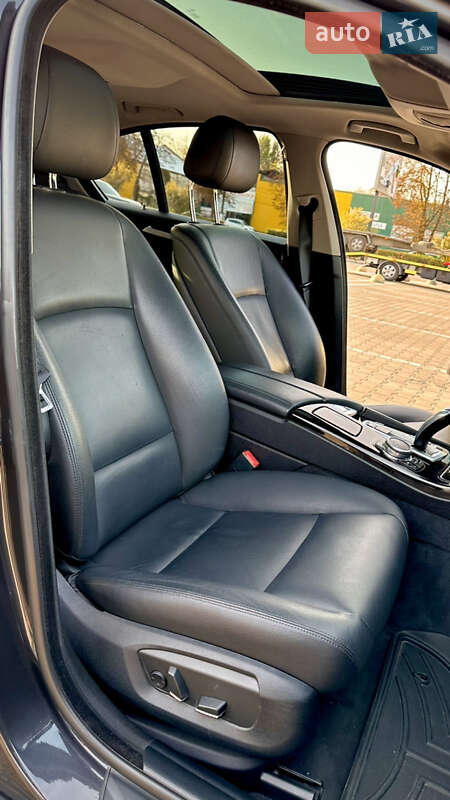 Седан BMW 5 Series 2015 в Житомире