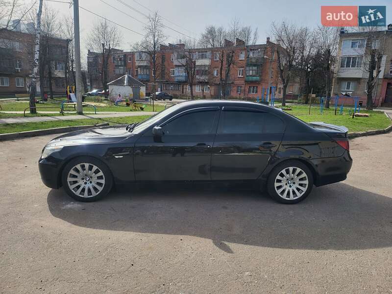 Седан BMW 5 Series 2004 в Харькове