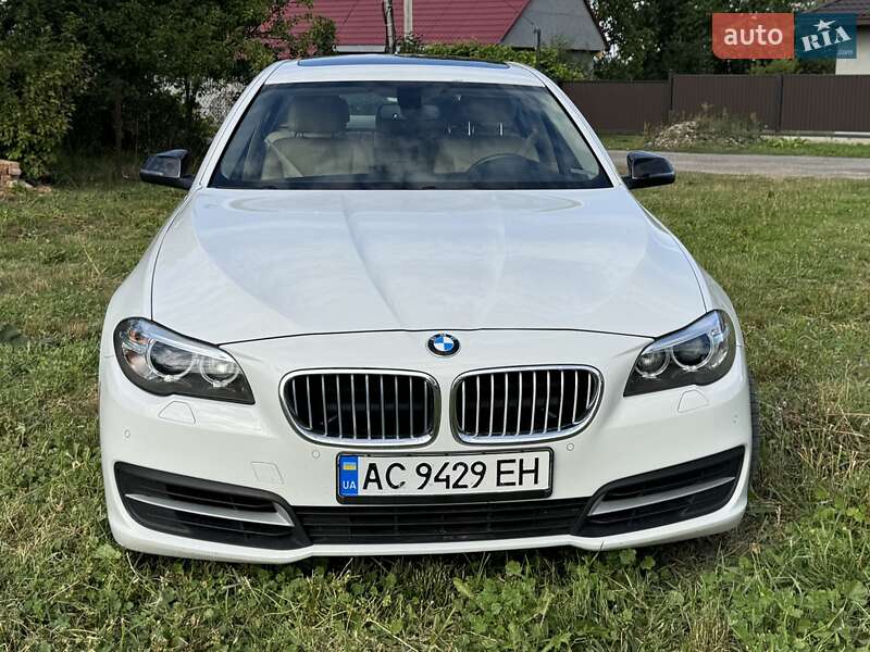 Седан BMW 5 Series 2014 в Нововолинську