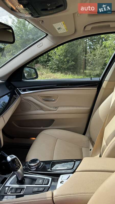 Седан BMW 5 Series 2014 в Нововолинську