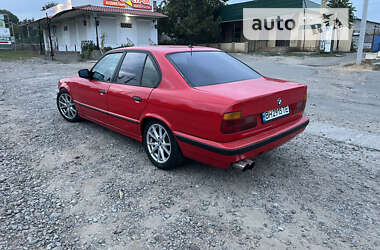 Седан BMW 5 Series 1988 в Одессе