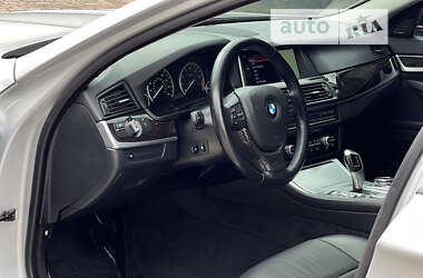 Седан BMW 5 Series 2014 в Львове