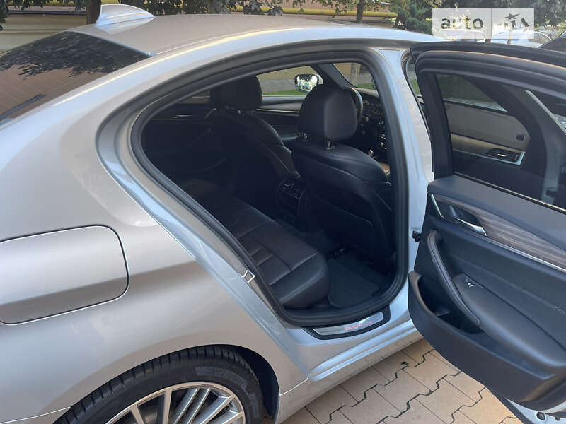 Седан BMW 5 Series 2017 в Києві