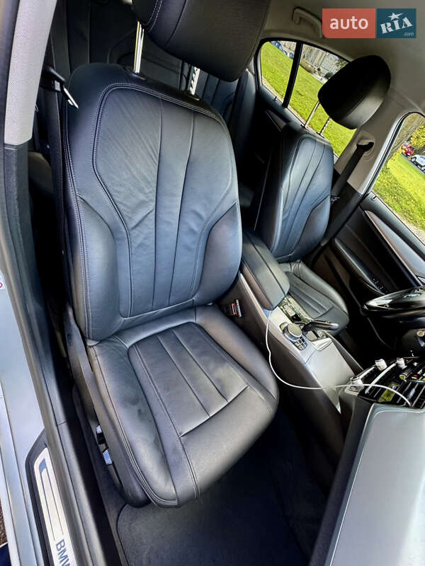Седан BMW 5 Series 2019 в Киеве
