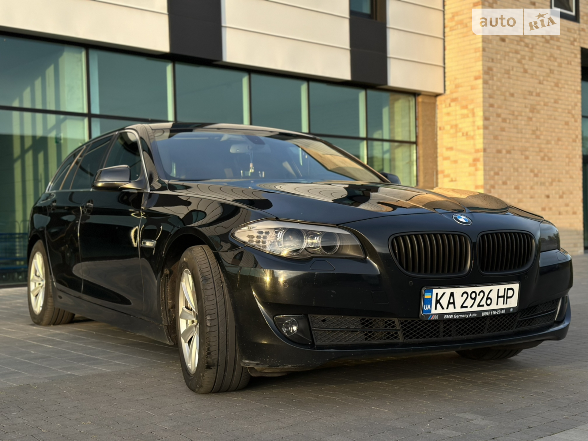 2011 BMW 5er - мініатюра 3
